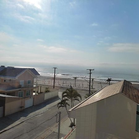 Lindo Apartamento Com Vista Para O Mar Matinhos Kültér fotó