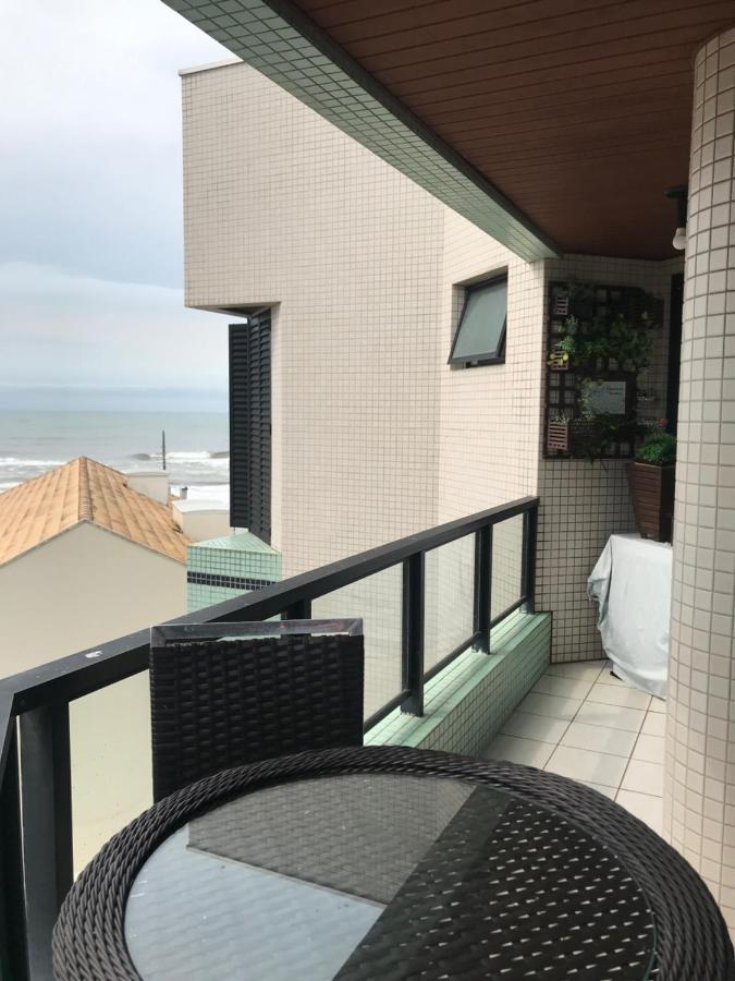 Lindo Apartamento Com Vista Para O Mar Matinhos Kültér fotó