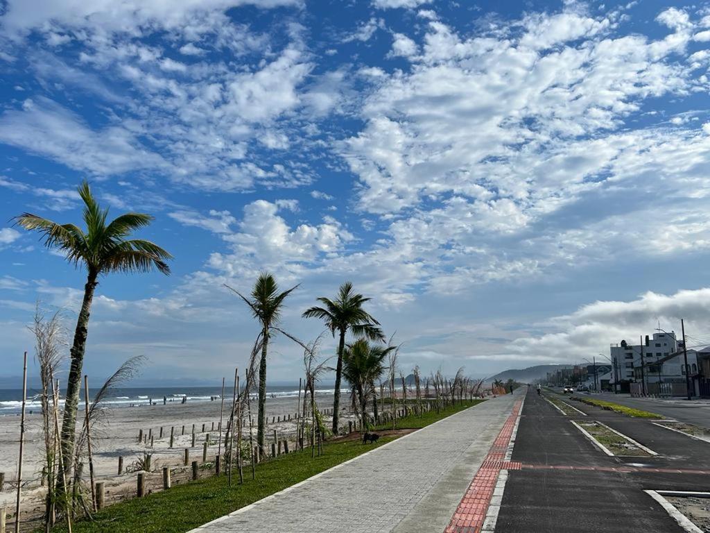 Lindo Apartamento Com Vista Para O Mar Matinhos Kültér fotó